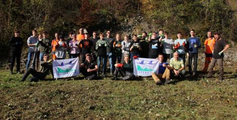 Le groupe autour des mares - L.RIVIERE